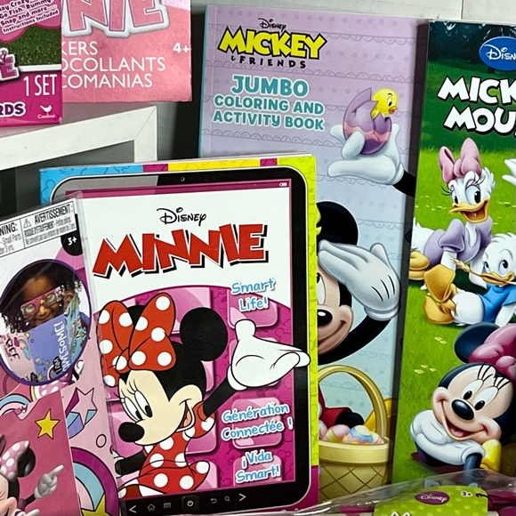 DISNEY’S MINNIE MOUSE AND FRIENDS GIFT SET - Picture 7 of 16